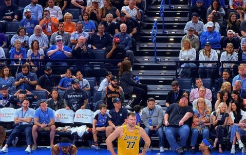 九游体育-Scout连续十场比赛得分超过挺进下一轮，湖人挑战极限！的简单介绍