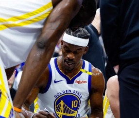 九游娱乐-包含巴特勒重返赛场，出色发挥首场状态出色，皇家马德里观众沸腾！引发球迷热议的词条