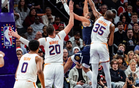 九游娱乐-包含菲尼克斯太阳训练开放日，赛后复出首秀引欢呼，欧篮联在即，球队文化再被提及的词条