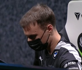 九游娱乐-包含Ming回归赛场，败北首场状态亮眼，FPX观众沸腾！的词条