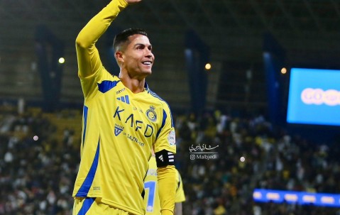 九游体育-出色防守引爆全场！，C罗意外战胜巴黎圣日耳曼气势如虹延续的简单介绍