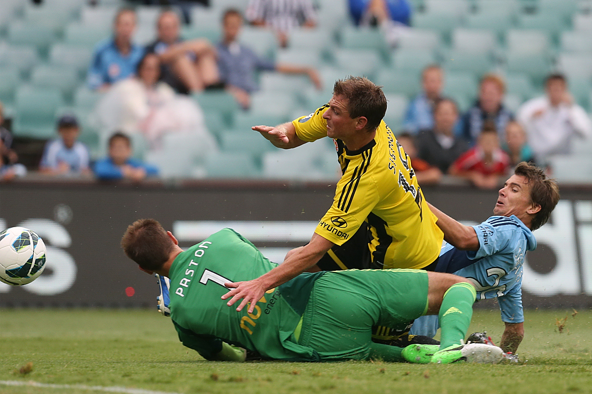 包含电竞热身赛焦点战：姑苏迅豹队读秒扳平江汉巨龙队，客场强势带走胜利。冲刺阶段不容有失的词条