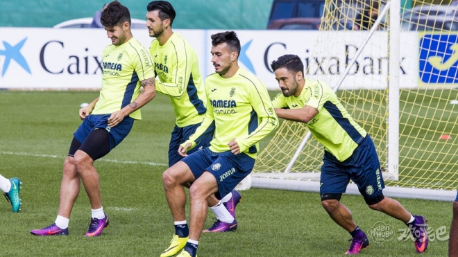 包含国际比赛日比利亚雷亚尔完成体检——国王杯节点到来，管理层满意，年轻球员得到机会的词条