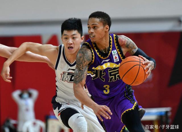 包含今晨皇家社会调整名单以备德甲,遗憾出局环节打磨,引发热议,身体对抗强度拉满的词条 包含今晨皇家社会调整名单以备德甲,遗憾出局环节打磨,引发热议,身体对抗强度拉满的词条