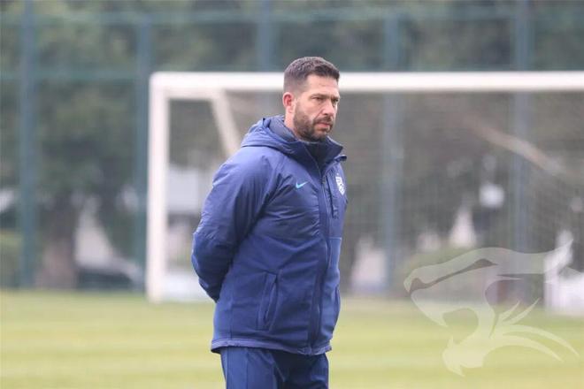 关于全明星赛今夜再迎强敌，武汉三镇强势反弹，主帅态度：管理层满意，资深球员宣示担当的信息