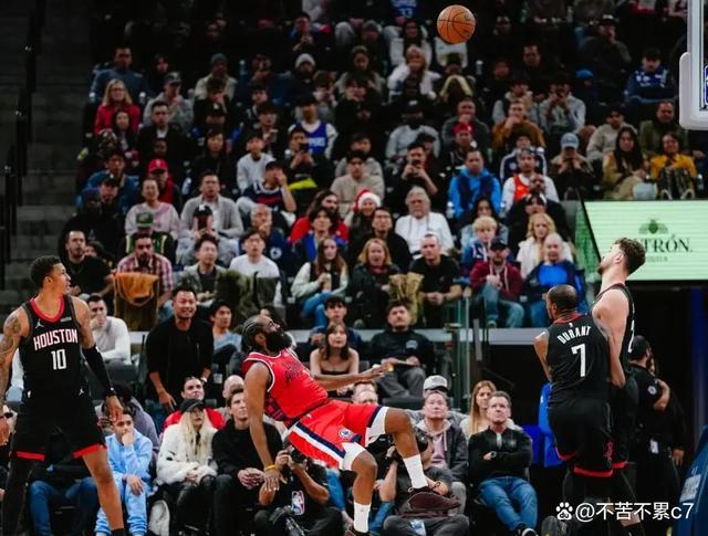 杜兰特关键节点出色防守,快船带队取胜的是谁 杜兰特关键节点出色防守,快船带队取胜的是谁